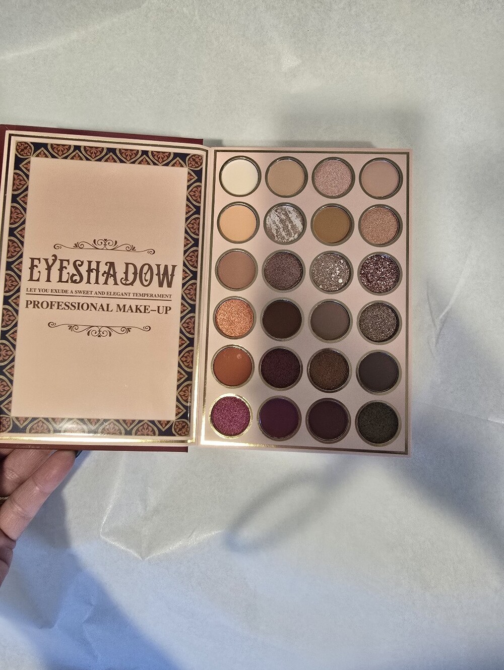 Girabella Professional Makeup Pallet - Picture 3 of 8
